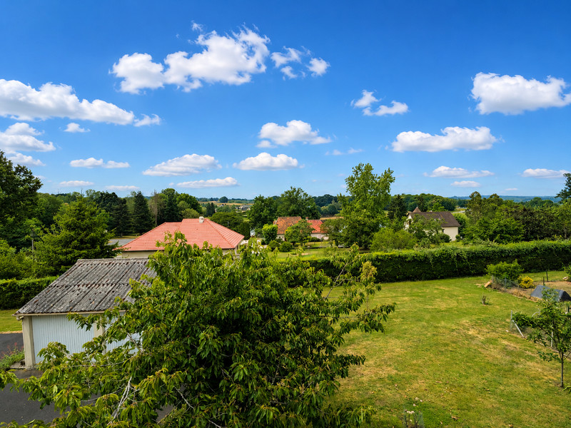 French property for sale in Lubersac, Corrèze - €237,000 - photo 9