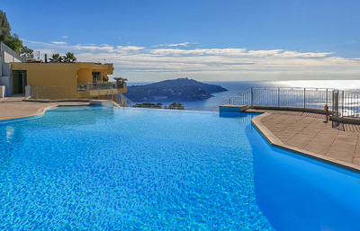 Villefranche sur Mer - Very rare, luxurious 4 bedrooms with breathtaking views of the bay and Cap Ferrat