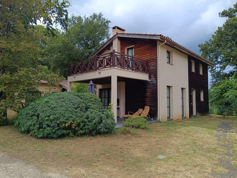 Maison à vendre à Salles, Gironde - 199 000 € - photo 1