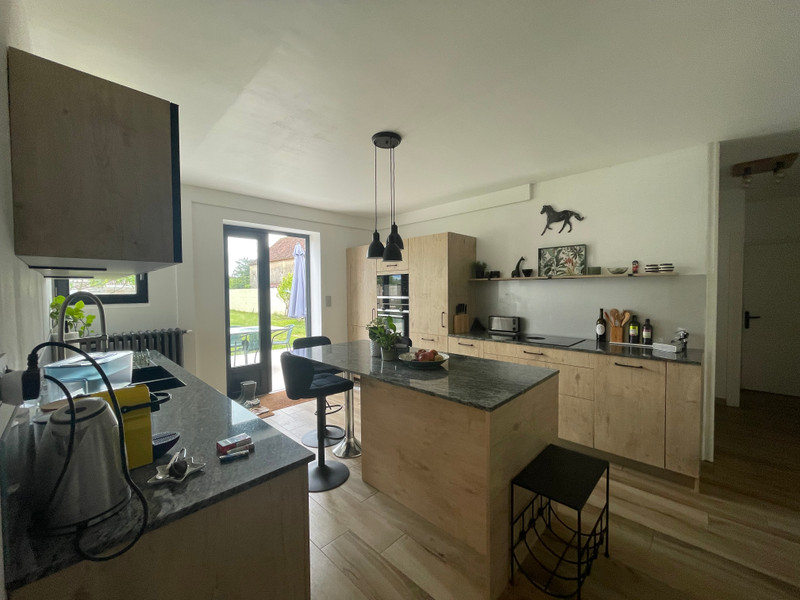 French property for sale in Saint-Pierre-d'Eyraud, Dordogne - €295,000 - photo 3