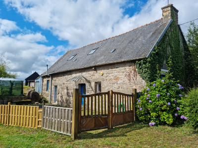 Maison à vendre à Kerien, Côtes-d'Armor, Bretagne, avec Leggett Immobilier
