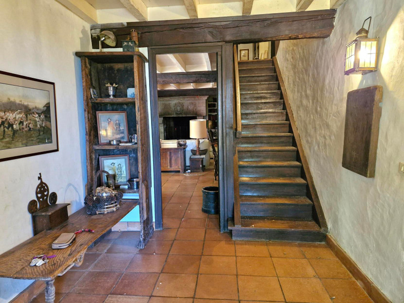 French property for sale in Ascain, Pyrénées-Atlantiques - €1,474,000 - photo 8