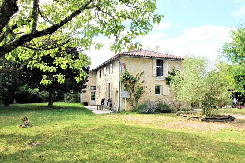 French property for sale in Courcôme, Charente - €301,847 - photo 10