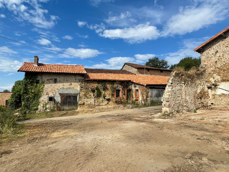 House for sale in Manot - Charente - Ensemble of 2 houses 1 fully ...