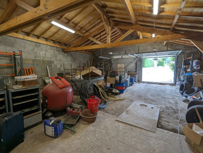 French property for sale in Saint-Genis-Laval, Rhône - €980,000 - photo 3
