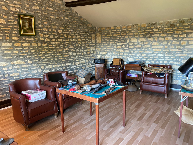 French property for sale in Cellefrouin, Charente - €267,500 - photo 4
