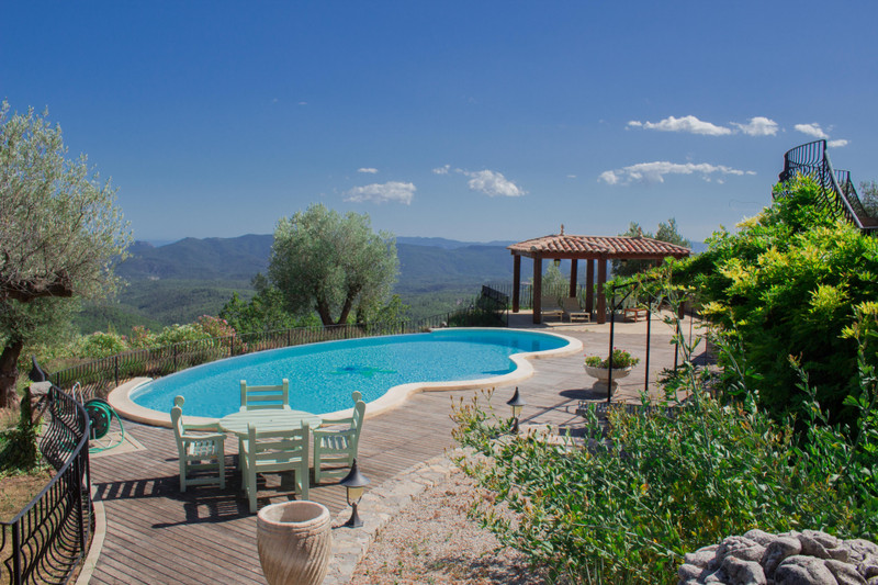 French property for sale in Seillans, Var - &#8364;1,350,000 - photo 9