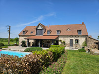 Maison à vendre à Beaune-d'Allier, Allier - 874.500 € - photo 1