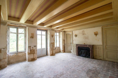 French property for sale in Antran, Vienne - €150,000 - photo 2