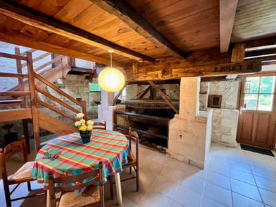 French property for sale in Jonzac, Charente-Maritime - €420,000 - photo 7