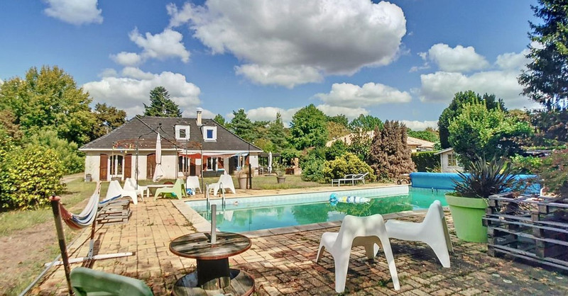 Maison à vendre à Cestas, Gironde - 825.000 € - photo 1