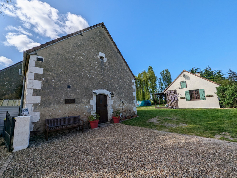 French property for sale in Aubigné-Racan, Sarthe - €424,000 - photo 4