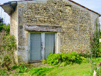 Grange à vendre à Sainte-Même, Charente-Maritime - 88 000 € - photo 3