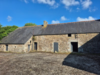 Maison à vendre à Pont-Melvez, Côtes-d'Armor - 299.999 € - photo 4