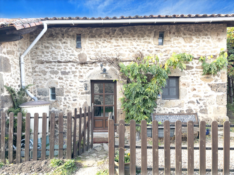 Propriété à vendre à Pressignac, Charente - 69 000 €