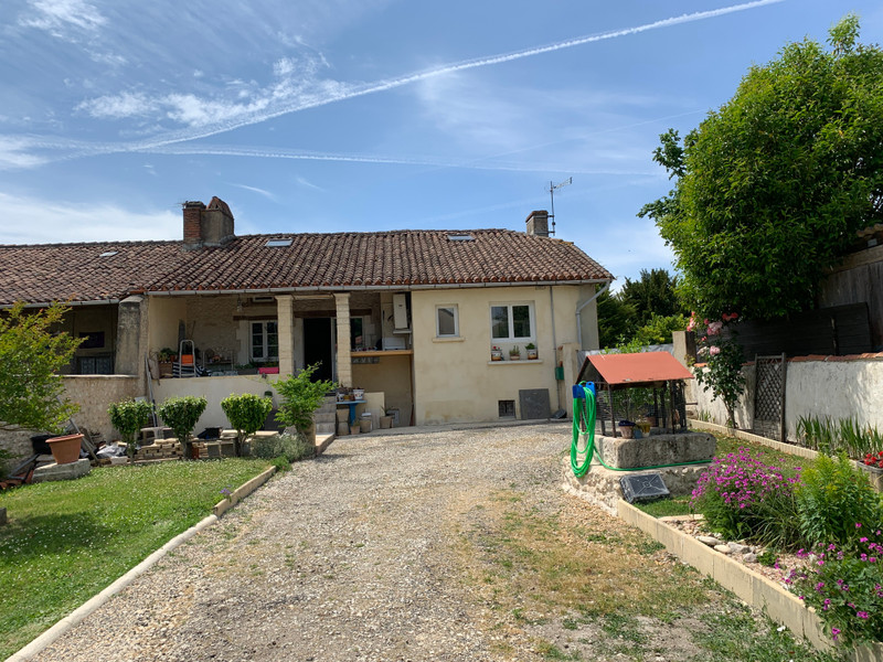 French property for sale in Montmoreau, Charente - €167,400 - photo 10