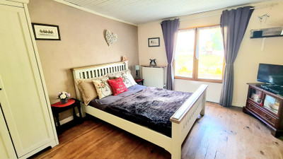 French property for sale in Ceaucé, Orne - €250,000 - photo 4