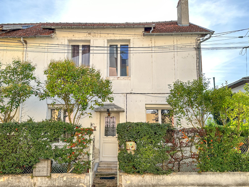 Maison à En Poitou Chaes
