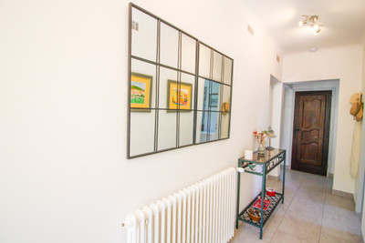 French property for sale in Nyons, Drôme - €320,000 - photo 2