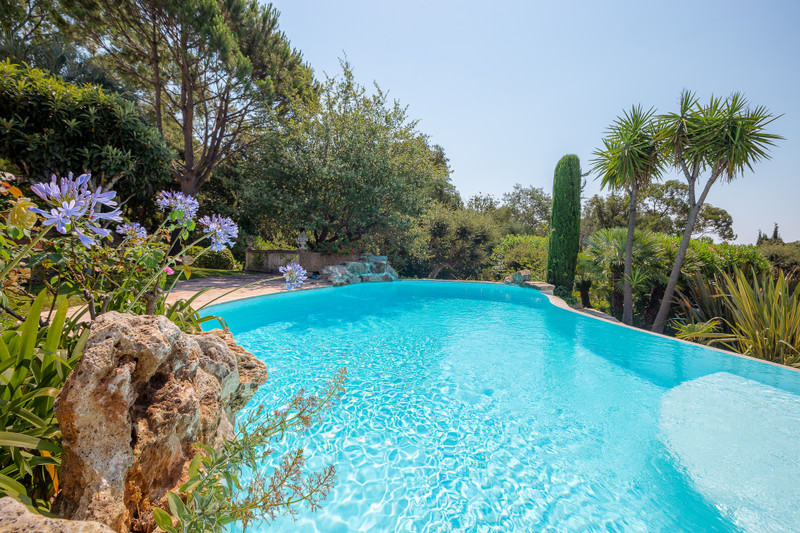French property for sale in Grimaud, Var - €2,700,000 - photo 1