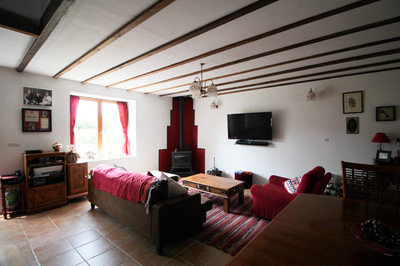 French property for sale in Néré, Charente-Maritime - €194,400 - photo 14