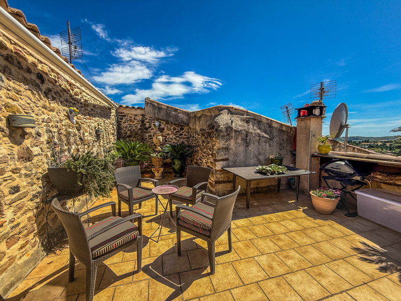 French property for sale in Neffiès, Hérault - €299,950 - photo 0