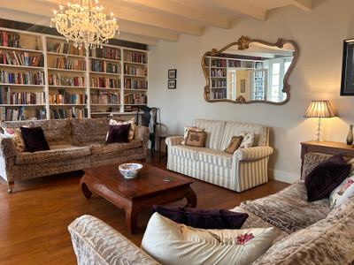 French property for sale in Boscamnant, Charente-Maritime - €318,000 - photo 2