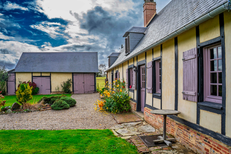 French property for sale in Héricourt-sur-Thérain, Oise - €259,000 - photo 0