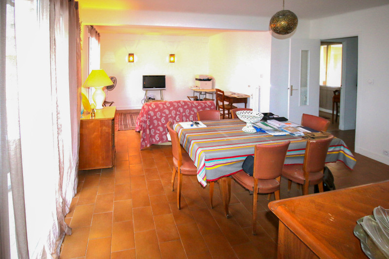 French property for sale in Nice, Alpes-Maritimes - €399,000 - photo 2