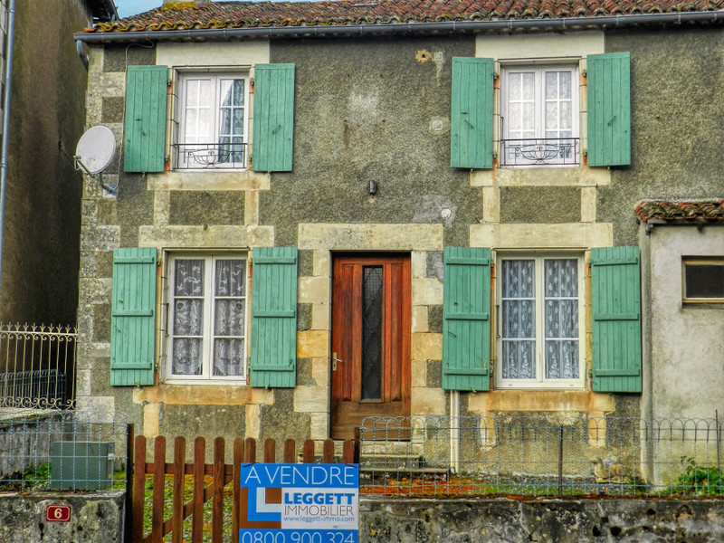 Maison à vendre en Poitou Charentes Vienne AsnièressurBlour Maison de trois chambres dans un
