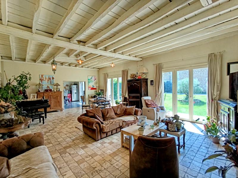 French property for sale in Bassillac, Dordogne - €689,000 - photo 4