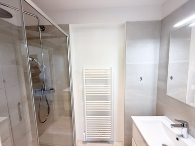 French property for sale in Paris, Paris - €688,000 - photo 7