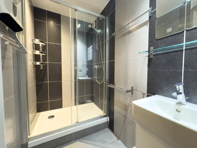 Ski property for sale in Val Thorens - €1,955,000 - photo 9