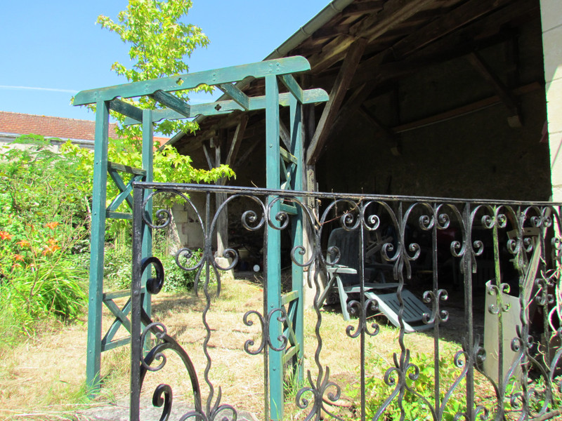 French property for sale in Asnières-sur-Blour, Vienne - &#8364;172,800 - photo 10