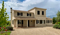 Maison à vendre à Échebrune, Charente-Maritime - 520 000 € - photo 1