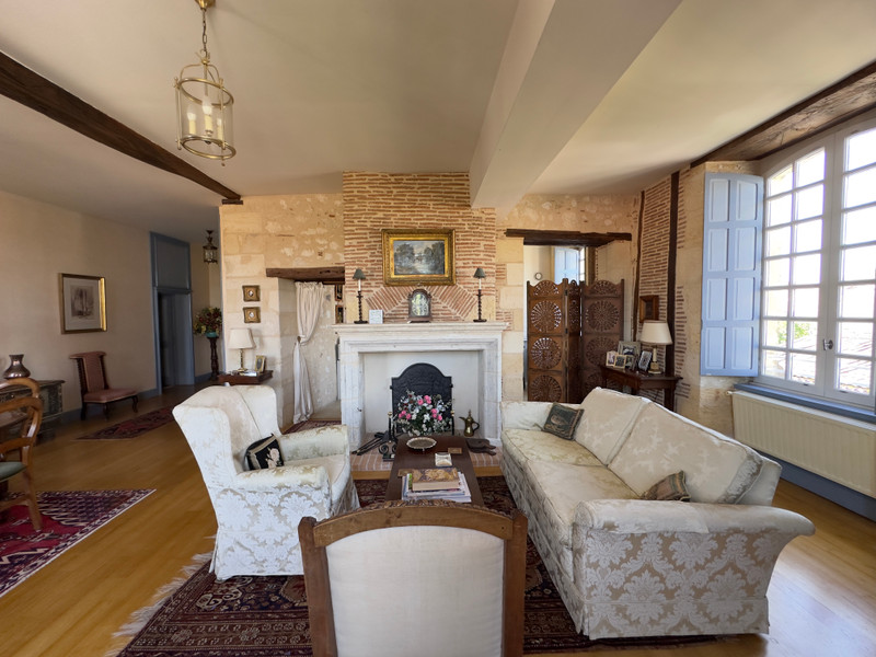 French property for sale in Sainte-Foy-la-Grande, Gironde - €185,000 - photo 2