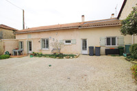 Maison à vendre à Bessé, Charente - 119.900 € - photo 13