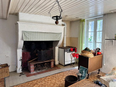 French property for sale in Courlac, Charente - €72,600 - photo 5