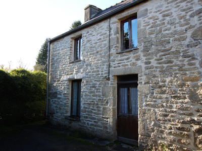 Maison à vendre à Berrien, Finistère, Bretagne, avec Leggett Immobilier