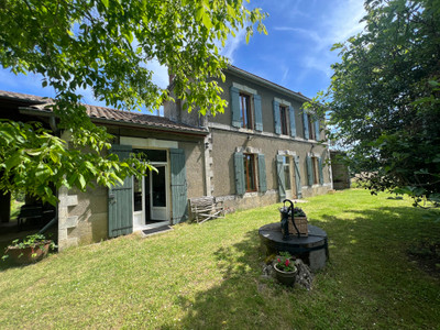Maison à vendre à Montazeau, Dordogne, Aquitaine, avec Leggett Immobilier