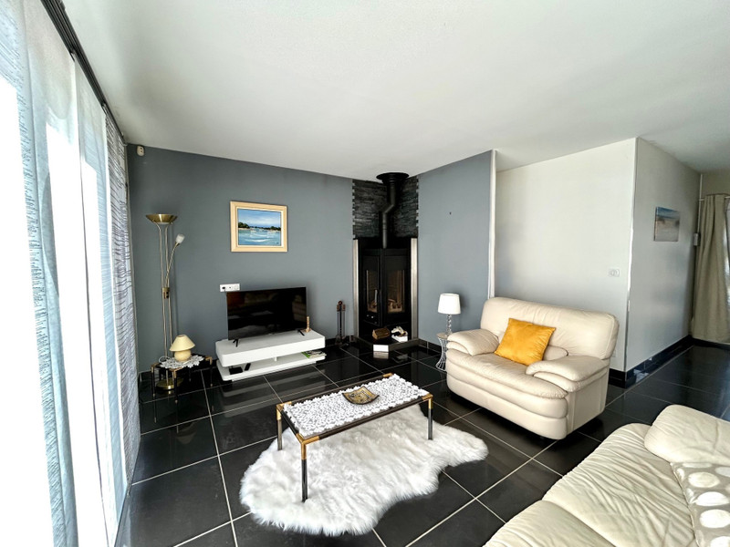 French property for sale in Boulleville, Eure - €422,000 - photo 2
