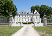 chateau for sale in Chizé Deux-Sèvres Poitou_Charentes