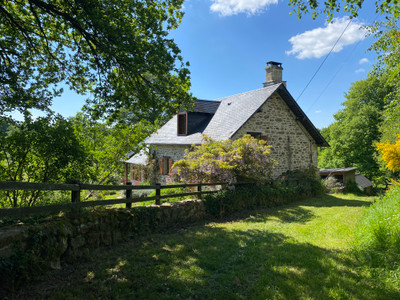 Maison à vendre à Chamberet, Corrèze, Limousin, avec Leggett Immobilier