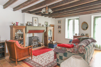 French property for sale in La Tardière, Vendée - €100,000 - photo 3