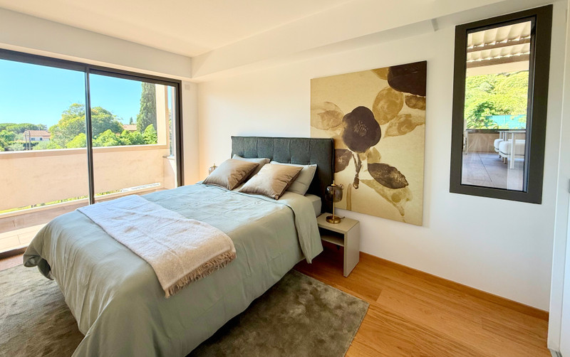 French property for sale in Mougins, Alpes-Maritimes - €2,390,000 - photo 7