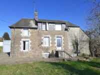 Maison à vendre à Landivy, Mayenne - 124.260 € - photo 1