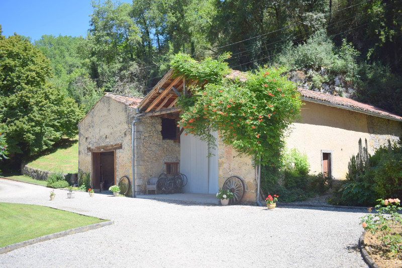 French property for sale in Clermont, Ariège - &#8364;1,179,000 - photo 4