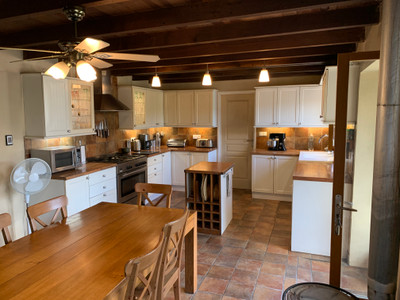 French property for sale in Le Pin, Charente-Maritime - €195,000 - photo 2