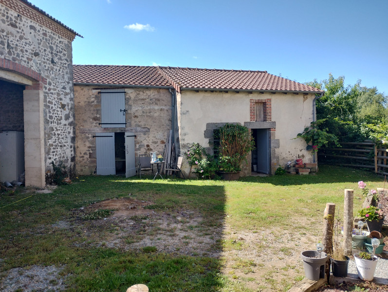 French property for sale in Oradour-Saint-Genest, Haute-Vienne - €460,040 - photo 3