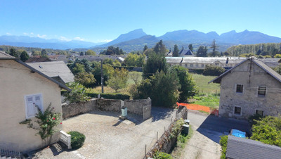French property for sale in Bassens, Savoie - €399,000 - photo 4